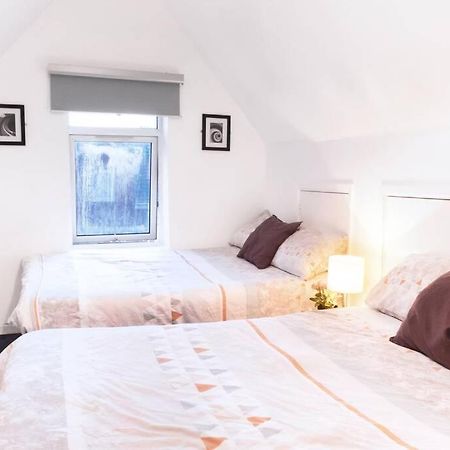 Apartment Up To 9 Close To Centre, Big Tv And Wifi Cardiff Exterior photo