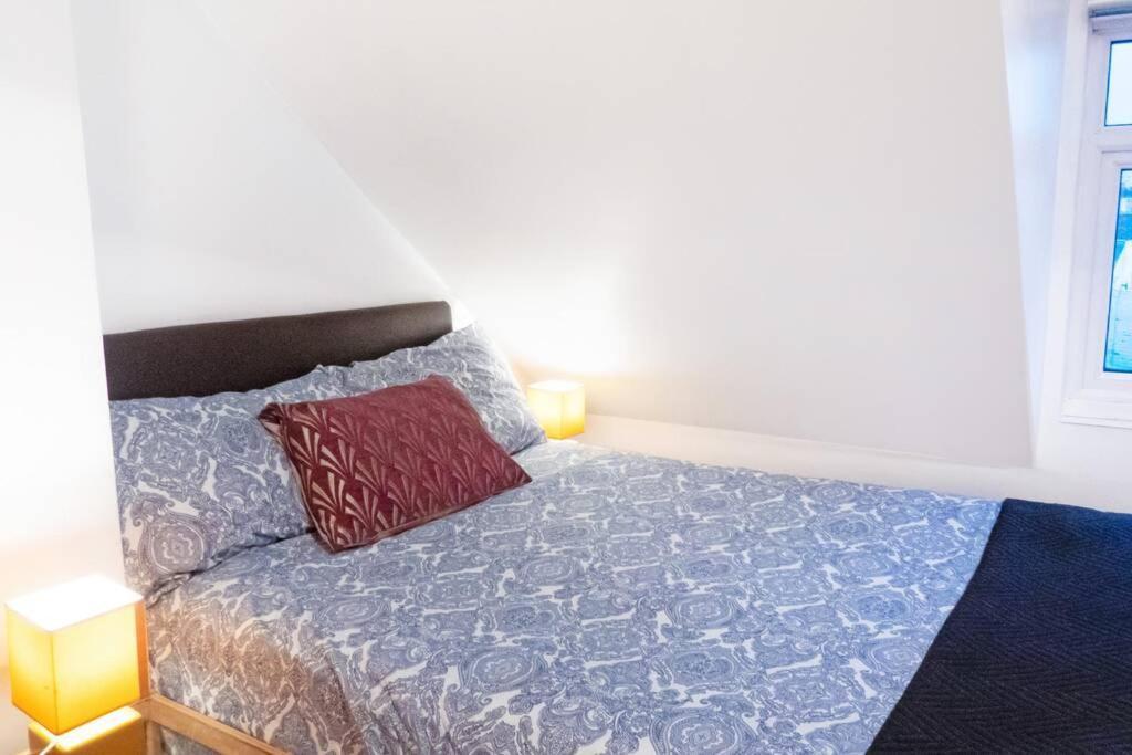 Apartment Up To 9 Close To Centre, Big Tv And Wifi Cardiff Exterior photo